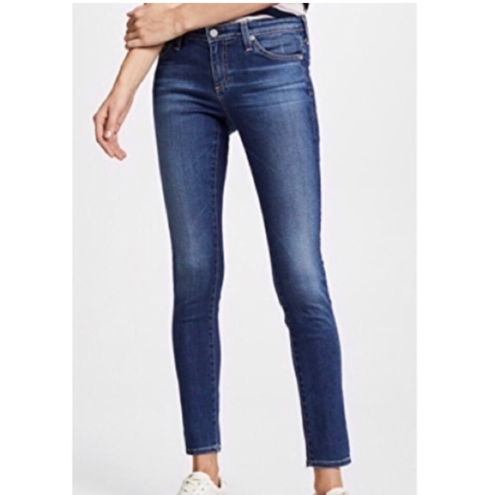 AG The Stevie Ankle Slim Straight Ankle Mid Rise Medium Rinse 29R Skinny Jean